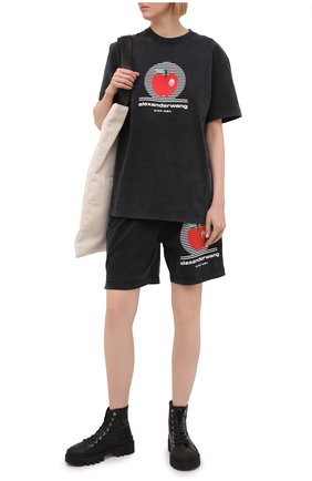 Женские хлопковые шорты ALEXANDER WANG черного цвета по цене 17350 руб., арт. UCC2214003 | Фото 2 Женские хлопковые шорты ALEXANDER WANG черного цвета, арт. UCC2214003 | Фото 2
