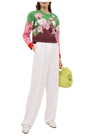 Женский хлопковый свитшот VALENTINO зеленого цвета по цене 127500 руб., арт. VB0MF09W6F4 | Фото 2 Женский хлопковый свитшот VALENTINO зеленого цвета, арт. VB0MF09W6F4 | Фото 2