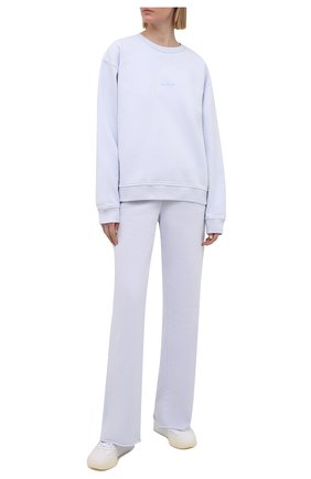Женский хлопковый свитшот ACNE STUDIOS голубого цвета по цене 29950 руб., арт. AI0067 | Фото 2 Женский хлопковый свитшот ACNE STUDIOS голубого цвета, арт. AI0067 | Фото 2