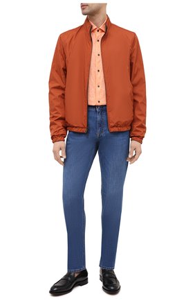 Мужская льняная рубашка KITON оранжевого цвета по цене 51600 руб., арт. UMCNERHH0768504 | Фото 2 Мужская льняная рубашка KITON оранжевого цвета, арт. UMCNERHH0768504 | Фото 2 (Материал внешний: Лен; Рубашки М: Slim Fit; Воротник: Акула; Стили: Кэжуэл; Рукава: Длинные; Манжеты: На кнопках; Длина (для топов): Стандартные; Случай: Повседневный; Принт: Однотонные; Региональные ограничения белый список (Axapta Mercury): RU)