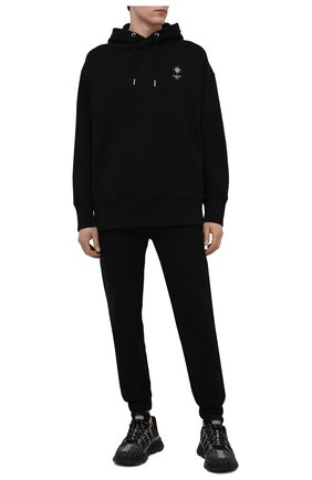 Мужские хлопковые джоггеры GIVENCHY черного цвета по цене 74200 руб., арт. BM50U53Y69 | Фото 2 Мужские хлопковые джоггеры GIVENCHY черного цвета, арт. BM50U53Y69 | Фото 2