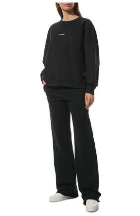 Женские хлопковые брюки ACNE STUDIOS черного цвета по цене 31850 руб., арт. AK0364 | Фото 2 Женские хлопковые брюки ACNE STUDIOS черного цвета, арт. AK0364 | Фото 2 (Длина (брюки, джинсы): Стандартные; Силуэт Ж (брюки и джинсы): Расклешенные; Материал внешний: Хлопок; Женское Кросс-КТ: Брюки-одежда; Стили: Спорт-шик; Региональные ограничения белый список (Axapta Mercury): RU)