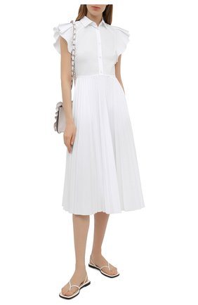Женское хлопковое платье REDVALENTINO белого цвета по цене 68150 руб., арт. VR0VAZ40/LUN | Фото 2 Женское хлопковое платье REDVALENTINO белого цвета, арт. VR0VAZ40/LUN | Фото 2