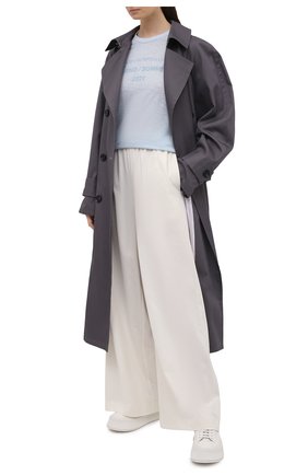 Женская футболка EMPORIO ARMANI голубого цвета по цене 16150 руб., арт. 3K2T8F/2JSAZ | Фото 2 Женская футболка EMPORIO ARMANI голубого цвета, арт. 3K2T8F/2JSAZ | Фото 2