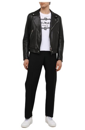 Мужская хлопковая футболка BALMAIN белого цвета по цене 54400 руб., арт. VH0EH000/G065 | Фото 2 Мужская хлопковая футболка BALMAIN белого цвета, арт. VH0EH000/G065 | Фото 2 (Стили: Кэжуэл; Принт: С принтом; Рукава: Короткие; Материал внешний: Хлопок; Длина (для топов): Удлиненные)