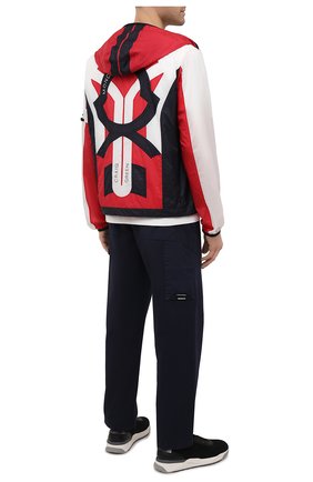 Мужская куртка 5 moncler craig green MONCLER разноцветного цвета по цене 124100 руб., арт. G1-09H-1A000-20-M1251 | Фото 2 Мужская куртка 5 moncler craig green MONCLER разноцветного цвета, арт. G1-09H-1A000-20-M1251 | Фото 2