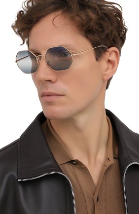 Женские солнцезащитные очки RAY-BAN синего цвета по цене 0 руб., арт. 1972-001/GA | Фото 3 Женские солнцезащитные очки RAY-BAN синего цвета, арт. 1972-001/GA | Фото 3 (Кросс-КТ: С/з-унисекс; Региональные ограничения белый список (Axapta Mercury): RU; Тип очков: С/з; Очки форма: Креативные, Круглые; Оптика Гендер: оптика-унисекс)