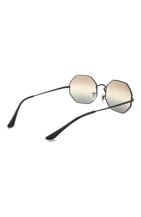 Женские солнцезащитные очки RAY-BAN черного цвета по цене 12500 руб., арт. 1972-002/GB | Фото 5 Женские солнцезащитные очки RAY-BAN черного цвета, арт. 1972-002/GB | Фото 5