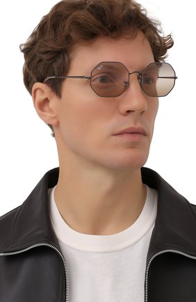 Женские солнцезащитные очки RAY-BAN черного цвета по цене 0 руб., арт. 1972-004/GC | Фото 3 Женские солнцезащитные очки RAY-BAN черного цвета, арт. 1972-004/GC | Фото 3 (Кросс-КТ: С/з-унисекс; Региональные ограничения белый список (Axapta Mercury): RU; Тип очков: С/з; Очки форма: Креативные, Круглые; Оптика Гендер: оптика-унисекс)