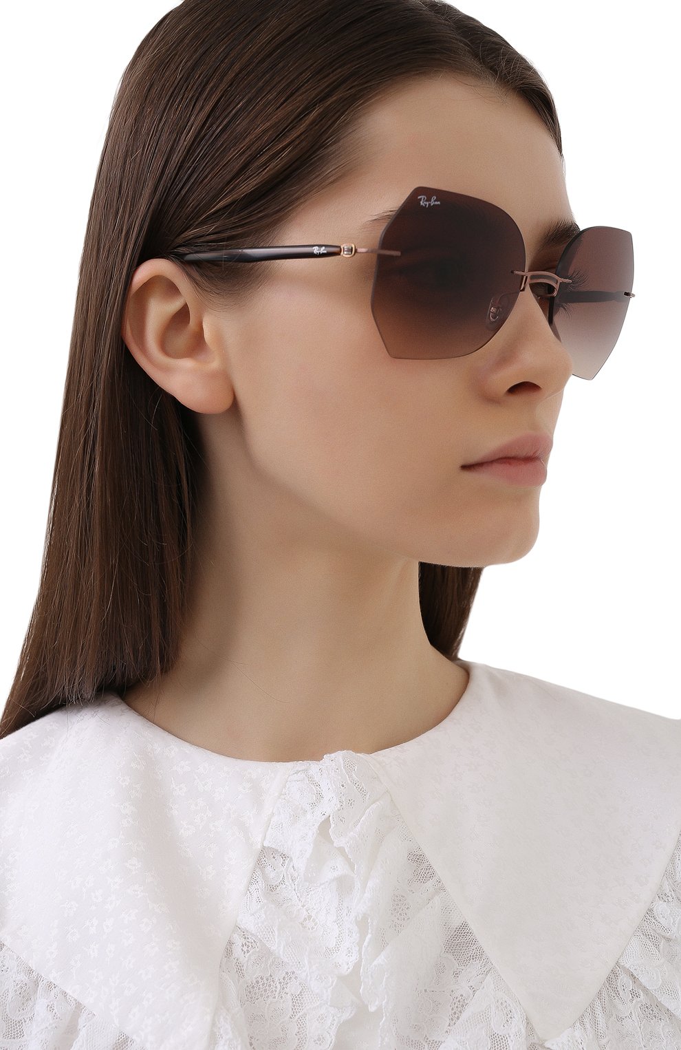 Женские солнцезащитные очки RAY-BAN коричневого цвета по цене 15000 руб., арт. 8065-155/13 | Фото 2 Женские солнцезащитные очки RAY-BAN коричневого цвета, арт. 8065-155/13 | Фото 2