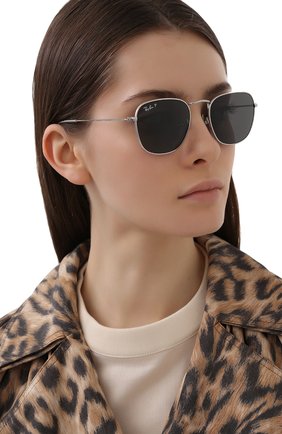 Женские солнцезащитные очки RAY-BAN серебряного цвета по цене 32900 руб., арт. 8157-920948 | Фото 2 Женские солнцезащитные очки RAY-BAN серебряного цвета, арт. 8157-920948 | Фото 2