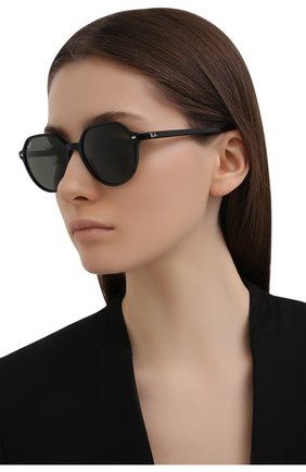 Женские солнцезащитные очки RAY-BAN черного цвета по цене 11700 руб., арт. 2195-901/31 | Фото 2 Женские солнцезащитные очки RAY-BAN черного цвета, арт. 2195-901/31 | Фото 2