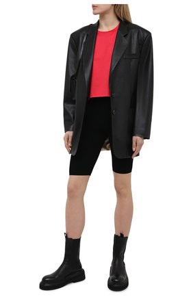 Женская хлопковая футболка BALMAIN красного цвета по цене 20750 руб., арт. VF0EE005/B013 | Фото 2 Женская хлопковая футболка BALMAIN красного цвета, арт. VF0EE005/B013 | Фото 2
