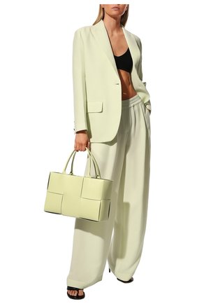 Женские брюки из вискозы OFF-WHITE светло-зеленого цвета по цене 54650 руб., арт. 0WCA125S21FAB004 | Фото 2 Женские брюки из вискозы OFF-WHITE светло-зеленого цвета, арт. 0WCA125S21FAB004 | Фото 2