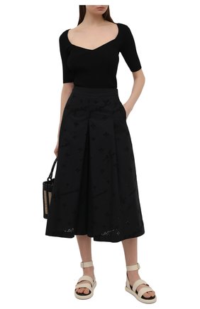 Женский хлопковые кюлоты ERMANNO FIRENZE черного цвета по цене 59900 руб., арт. D38ET PC01SAN | Фото 2 Женский хлопковые кюлоты ERMANNO FIRENZE черного цвета, арт. D38ET PC01SAN | Фото 2