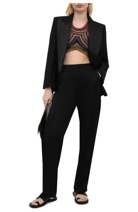 Женские брюки из вискозы DRIES VAN NOTEN черного цвета по цене 44350 руб., арт. 211-10904-2146 | Фото 2 Женские брюки из вискозы DRIES VAN NOTEN черного цвета, арт. 211-10904-2146 | Фото 2 (Стили: Кэжуэл; Женское Кросс-КТ: Брюки-одежда; Силуэт Ж (брюки и джинсы): Прямые; Материал внешний: Вискоза; Длина (брюки, джинсы): Стандартные)