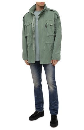 Мужские джинсы FEAR OF GOD синего цвета по цене 53550 руб., арт. FG40-015HWD | Фото 2 Мужские джинсы FEAR OF GOD синего цвета, арт. FG40-015HWD | Фото 2 (Силуэт М (брюки): Прямые; Детали: Потертости; Материал внешний: Хлопок, Деним; Стили: Гранж; Кросс-КТ: Деним)