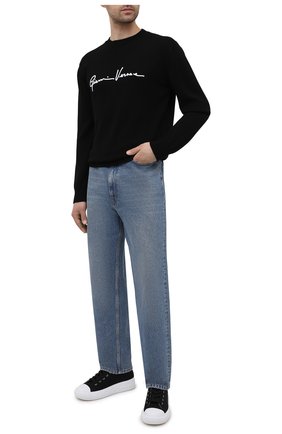 Мужские текстильные кеды greca VERSACE черного цвета по цене 39950 руб., арт. DSU8403/DTE3G | Фото 2 Мужские текстильные кеды greca VERSACE черного цвета, арт. DSU8403/DTE3G | Фото 2