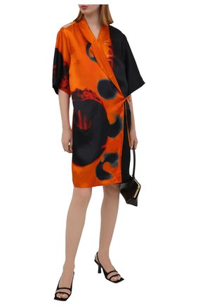 Женское платье из вискозы DRIES VAN NOTEN оранжевого цвета по цене 74300 руб., арт. 211-10713-2068 | Фото 2 Женское платье из вискозы DRIES VAN NOTEN оранжевого цвета, арт. 211-10713-2068 | Фото 2 (Женское Кросс-КТ: Платье-одежда; Случай: Повседневный; Материал внешний: Вискоза; Рукава: 3/4; Стили: Кэжуэл; Длина Ж (юбки, платья, шорты): До колена)