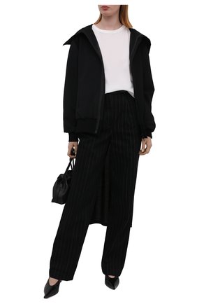 Женская хлопковая футболка YOHJI YAMAMOTO белого цвета по цене 19150 руб., арт. FD-T06-072 | Фото 2 Женская хлопковая футболка YOHJI YAMAMOTO белого цвета, арт. FD-T06-072 | Фото 2