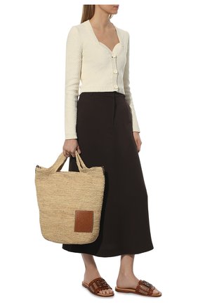 Женские кожаные шлепанцы LOEWE коричневого цвета по цене 78950 руб., арт. L814465X04 | Фото 2 Женские кожаные шлепанцы LOEWE коричневого цвета, арт. L814465X04 | Фото 2 (Материал внутренний: Натуральная кожа; Подошва: Плоская; Каблук высота: Низкий)