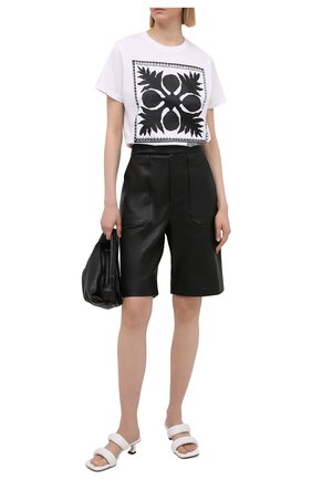 Женская хлопковая футболка REDVALENTINO белого цвета по цене 13200 руб., арт. VR0MG10M/5VW | Фото 2 Женская хлопковая футболка REDVALENTINO белого цвета, арт. VR0MG10M/5VW | Фото 2