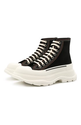 Женские текстильные ботинки tread slick ALEXANDER MCQUEEN черно-белого цвета по цене 59450 руб., арт. 657575/W4L3M | Фото 1 Женские текстильные ботинки tread slick ALEXANDER MCQUEEN черно-белого цвета, арт. 657575/W4L3M | Фото 1