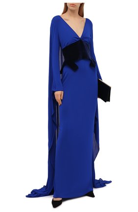 Женское платье из вискозы TOM FORD синего цвета по цене 443500 руб., арт. ABJ506-FAX574 | Фото 2 Женское платье из вискозы TOM FORD синего цвета, арт. ABJ506-FAX574 | Фото 2 (Стили: Романтичный; Случай: Вечерний; Материал внешний: Вискоза; Женское Кросс-КТ: Платье-одежда; Материал подклада: Шелк; Длина Ж (юбки, платья, шорты): Макси; Рукава: Длинные)