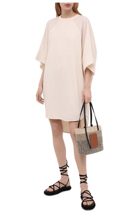 Женское хлопковое платье loewe x paula's ibiza LOEWE светло-бежевого цвета по цене 51500 руб., арт. S616Y22X06 | Фото 2 Женское хлопковое платье loewe x paula's ibiza LOEWE светло-бежевого цвета, арт. S616Y22X06 | Фото 2