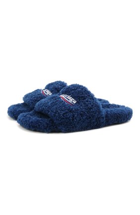 Мужские текстильные шлепанцы furry BALENCIAGA синего цвета по цене 37800 руб., арт. 654747/W2D01 | Фото 1 Мужские текстильные шлепанцы furry BALENCIAGA синего цвета, арт. 654747/W2D01 | Фото 1