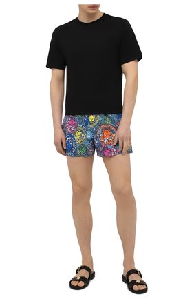 Мужские плавки-шорты VERSACE разноцветного цвета по цене 39900 руб., арт. ABU90003/1F01221 | Фото 2 Мужские плавки-шорты VERSACE разноцветного цвета, арт. ABU90003/1F01221 | Фото 2