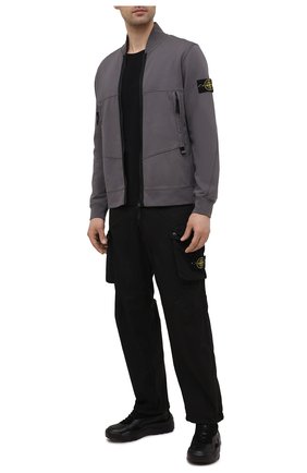Мужские хлопковые брюки-карго STONE ISLAND черного цвета по цене 34950 руб., арт. 741530203 | Фото 2 Мужские хлопковые брюки-карго STONE ISLAND черного цвета, арт. 741530203 | Фото 2