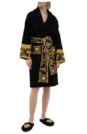 Женского текстильные тапочки logomania VERSACE черного цвета по цене 19950 руб., арт. ZSLB00004/ZC0SP052 | Фото 2 Женского текстильные тапочки logomania VERSACE черного цвета, арт. ZSLB00004/ZC0SP052 | Фото 2