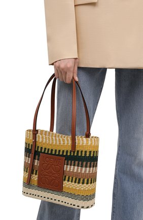 Женский сумка basket small loewe x paula's ibiza LOEWE желтого цвета по цене 47150 руб., арт. A223099X07 | Фото 2 Женский сумка basket small loewe x paula's ibiza LOEWE желтого цвета, арт. A223099X07 | Фото 2