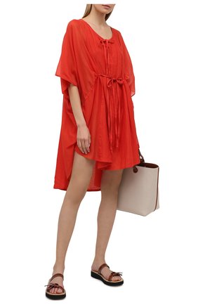 Женское платье loewe x paula's ibiza LOEWE красного цвета по цене 61500 руб., арт. S616Y09X23 | Фото 2 Женское платье loewe x paula's ibiza LOEWE красного цвета, арт. S616Y09X23 | Фото 2 (Случай: Повседневный; Материал внешний: Хлопок, Шелк; Длина Ж (юбки, платья, шорты): До колена; Стили: Романтичный; Женское Кросс-КТ: Платье-одежда; Рукава: 3/4)