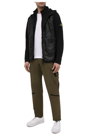 Мужской комплект из толстовки и жилета STONE ISLAND черного цвета по цене 75250 руб., арт. 741563352 | Фото 2 Мужской комплект из толстовки и жилета STONE ISLAND черного цвета, арт. 741563352 | Фото 2