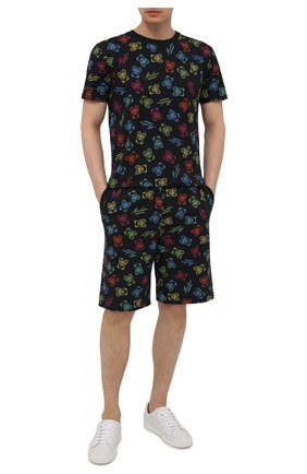 Мужские хлопковые шорты MOSCHINO черного цвета по цене 14100 руб., арт. A4307/8109 | Фото 2 Мужские хлопковые шорты MOSCHINO черного цвета, арт. A4307/8109 | Фото 2