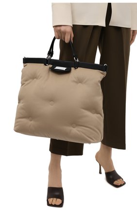 Женский сумка-шопер glam slam large MAISON MARGIELA бежевого цвета по цене 164000 руб., арт. S56WC0122/P4086 | Фото 2 Женский сумка-шопер glam slam large MAISON MARGIELA бежевого цвета, арт. S56WC0122/P4086 | Фото 2