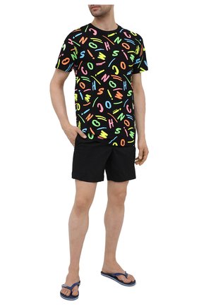 Мужская хлопковая футболка MOSCHINO разноцветного цвета по цене 13600 руб., арт. A1911/2338 | Фото 2 Мужская хлопковая футболка MOSCHINO разноцветного цвета, арт. A1911/2338 | Фото 2