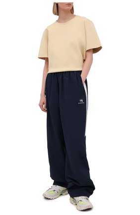 Женские комбинированные кроссовки track BALENCIAGA желтого цвета по цене 98150 руб., арт. 542436/W1GC3 | Фото 2 Женские комбинированные кроссовки track BALENCIAGA желтого цвета, арт. 542436/W1GC3 | Фото 2