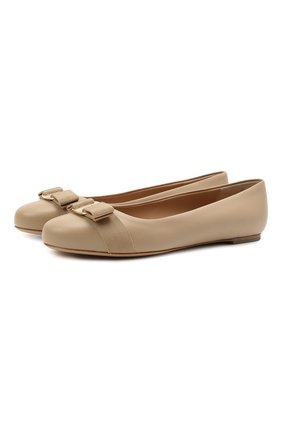 Женские кожаные балетки SALVATORE FERRAGAMO бежевого цвета по цене 52000 руб., арт. Z-07435231C | Фото 1 Женские кожаные балетки SALVATORE FERRAGAMO бежевого цвета, арт. Z-07435231C | Фото 1