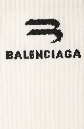 Мужские хлопковые носки BALENCIAGA белого цвета по цене 9950 руб., арт. 657605/4A9B1 | Фото 2 Мужские хлопковые носки BALENCIAGA белого цвета, арт. 657605/4A9B1 | Фото 2 (Кросс-КТ: бельё; Материал внешний: Хлопок)