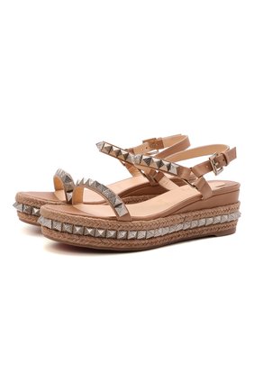 Женские кожаные босоножки pyraclou 60 CHRISTIAN LOUBOUTIN светло-коричневого цвета по цене 64900 руб., арт. 1180559/PYRACL0U 60 | Фото 1 Женские кожаные босоножки pyraclou 60 CHRISTIAN LOUBOUTIN светло-коричневого цвета, арт. 1180559/PYRACL0U 60 | Фото 1