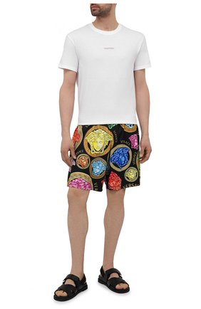 Мужские плавки-шорты VERSACE разноцветного цвета по цене 38300 руб., арт. ABU90004/1F01220 | Фото 2 Мужские плавки-шорты VERSACE разноцветного цвета, арт. ABU90004/1F01220 | Фото 2