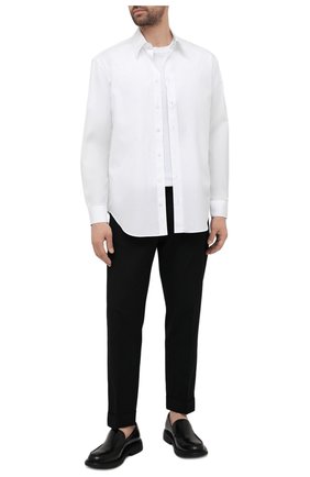 Мужская хлопковая сорочка GIORGIO ARMANI белого цвета по цене 35550 руб., арт. 1WGCCZ70/TZ065 | Фото 2 Мужская хлопковая сорочка GIORGIO ARMANI белого цвета, арт. 1WGCCZ70/TZ065 | Фото 2 (Воротник: Кент; Стили: Классический; Принт: Однотонные; Рукава: Длинные; Рубашки М: Regular Fit; Длина (для топов): Стандартные; Материал внешний: Хлопок; Случай: Формальный; Манжеты: На пуговицах)