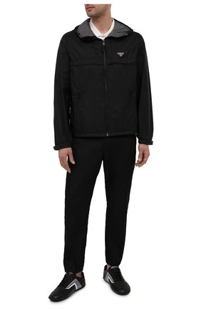 Мужская куртка PRADA черного цвета по цене 130000 руб., арт. SGB460-1WQ9-F0N5A-202 | Фото 2 Мужская куртка PRADA черного цвета, арт. SGB460-1WQ9-F0N5A-202 | Фото 2