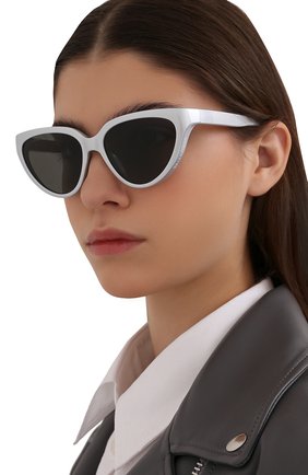 Женские солнцезащитные очки BALENCIAGA серебряного цвета, арт. BB0149S 003 | Фото 2 (Тип очков: С/з; Региональные ограничения белый список (Axapta Mercury): RU; Очки форма: Cat-eye; Оптика Гендер: оптика-женское)