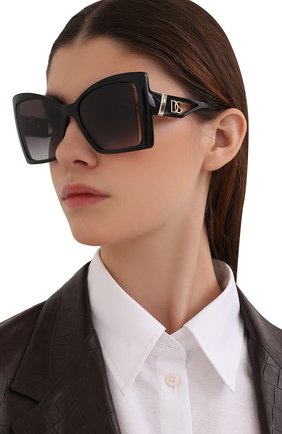 Женские солнцезащитные очки DOLCE & GABBANA черного цвета по цене 17700 руб., арт. 6141-501/8G | Фото 2 Женские солнцезащитные очки DOLCE & GABBANA черного цвета, арт. 6141-501/8G | Фото 2 (Тип очков: С/з; Оптика Гендер: оптика-женское; Очки форма: Бабочка)