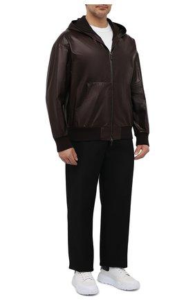 Мужской кожаный бомбер GIORGIO ARMANI коричневого цвета, арт. BSR08P/BSP12 | Фото 2 (Материал утеплителя: Шерсть; Длина (верхняя одежда): Короткие; Стили: Кэжуэл; Принт: Без принта; Кросс-КТ: Куртка; Рукава: Длинные; Материал внешний: Натуральная кожа; Региональные ограничения белый список (Axapta Mercury): RU)