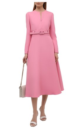 Женское платье из шерсти и шелка VALENTINO розового цвета по цене 337000 руб., арт. WB3VAW621CF | Фото 2 Женское платье из шерсти и шелка VALENTINO розового цвета, арт. WB3VAW621CF | Фото 2 (Рукава: Длинные; Стили: Романтичный; Материал внешний: Шелк, Шерсть; Женское Кросс-КТ: Платье-одежда; Длина Ж (юбки, платья, шорты): Миди; Материал подклада: Вискоза; Случай: Формальный)